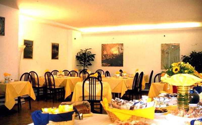 Hotel Aurora Mestre Restaurant foto